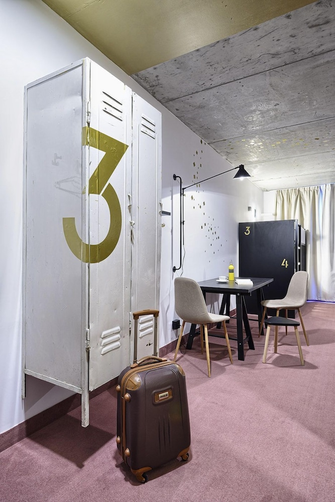 arche hotel geologiczna