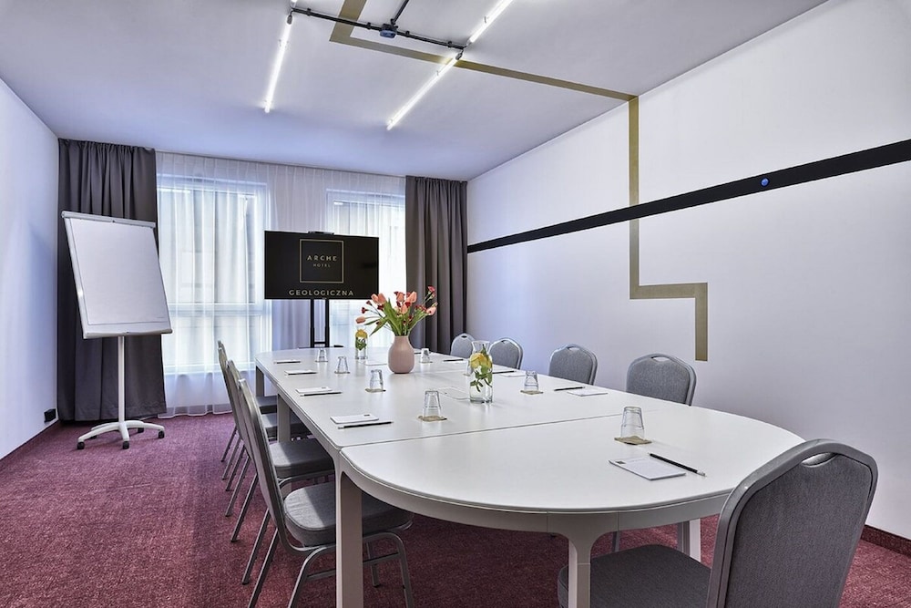 arche hotel geologiczna