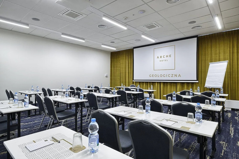 arche hotel geologiczna