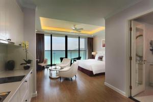 vinpearl beachfront nha trang