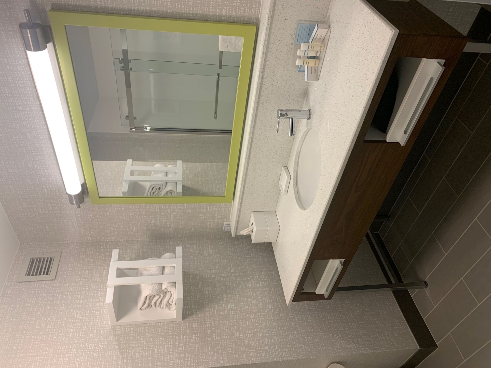 hampton inn cortland