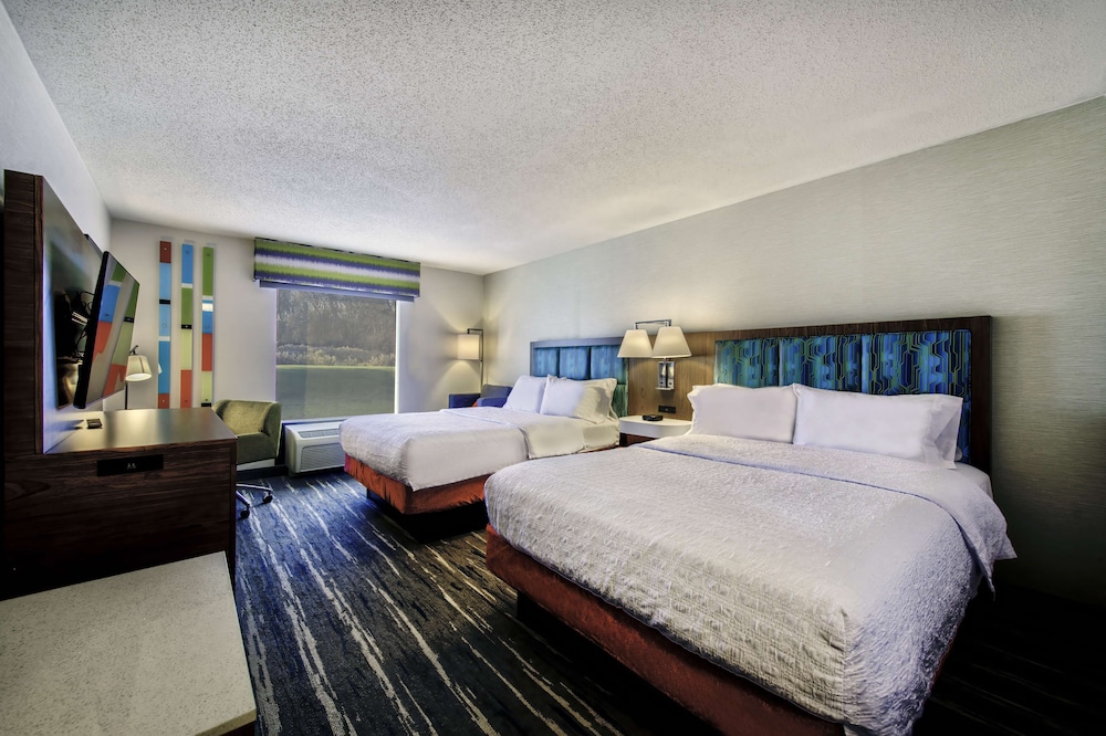 hampton inn cortland