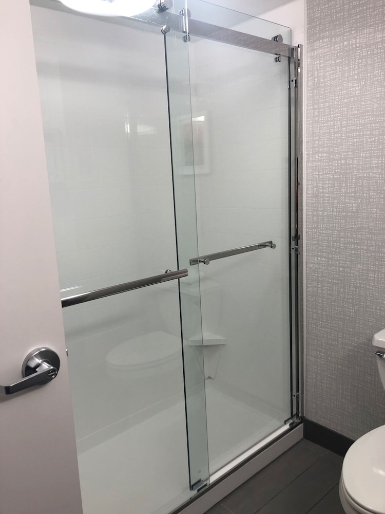hampton inn cortland