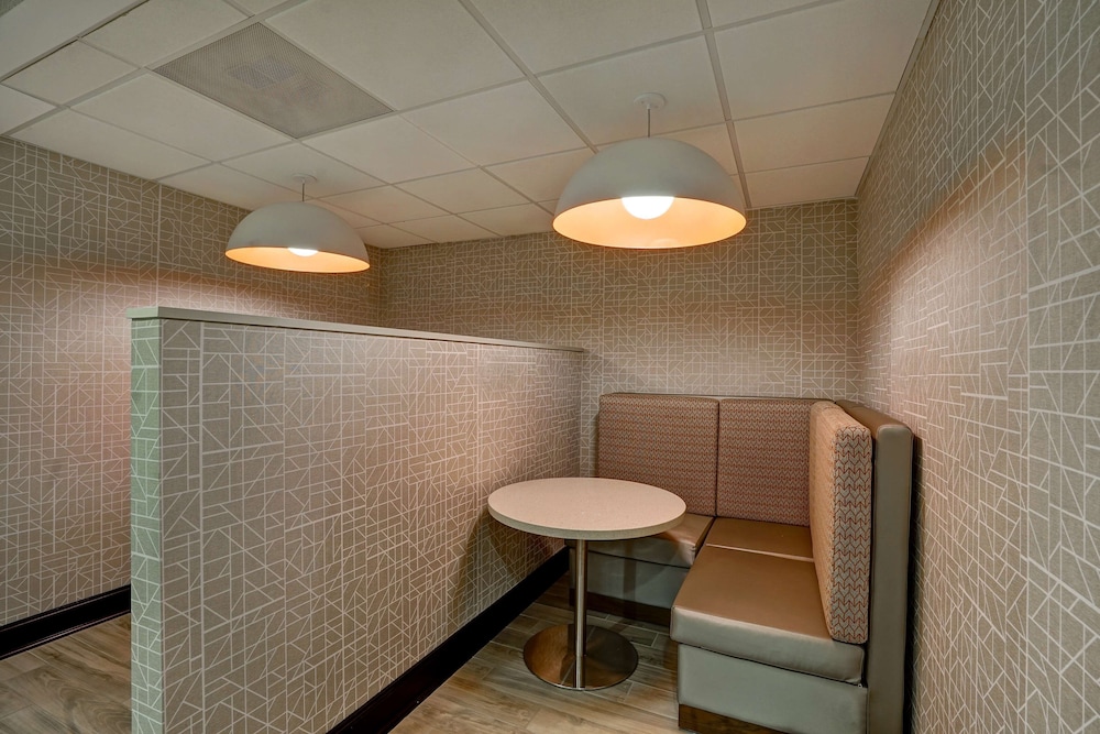 hampton inn cortland