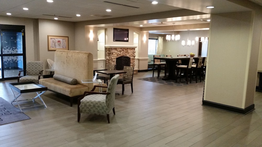 hampton inn cortland