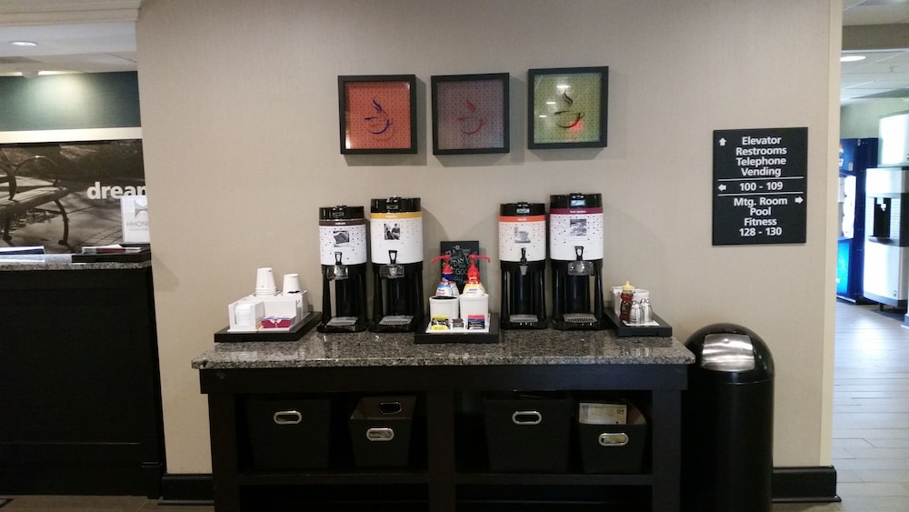 hampton inn cortland