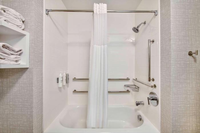 hampton inn cortland