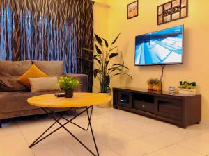 101 sky mirror homestay