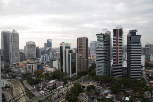 mercu summer suites bernice klcc