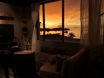 homy seafront hostel