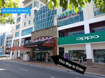 homy seafront hostel