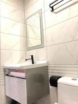 the wood boutique hotel