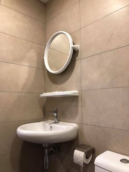 the wood boutique hotel