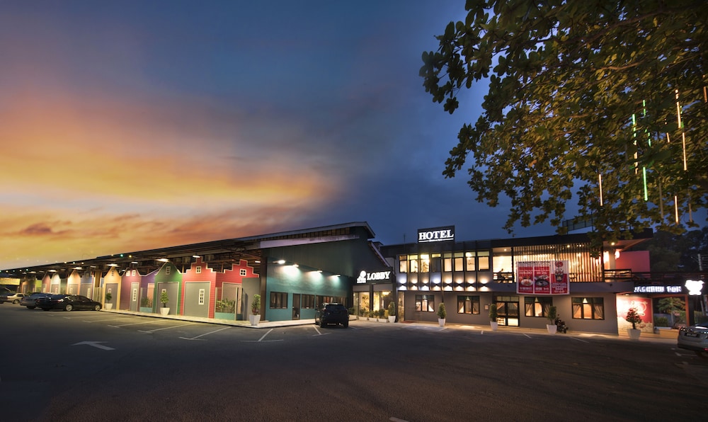 the wood boutique hotel