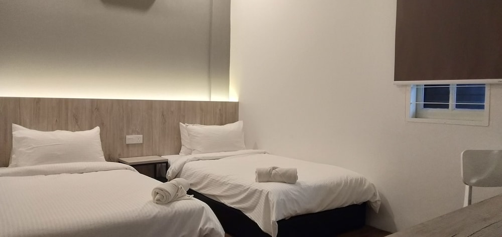 the wood boutique hotel