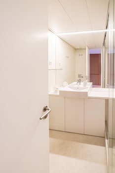 hoom apartments juan bravo 56 madrid