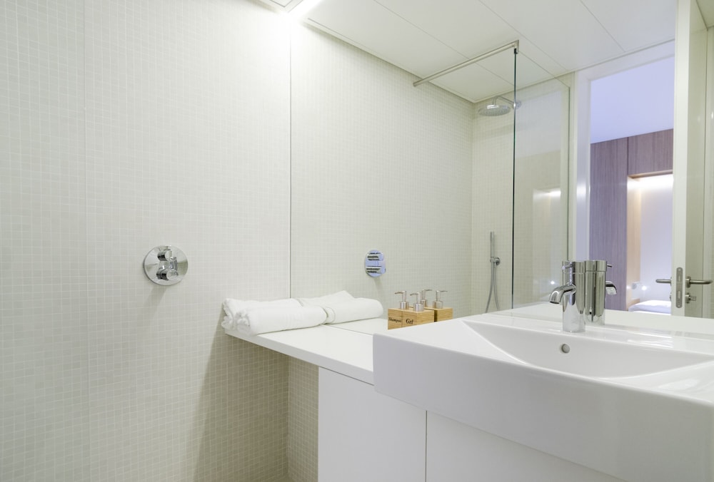 hoom apartments juan bravo 56 madrid