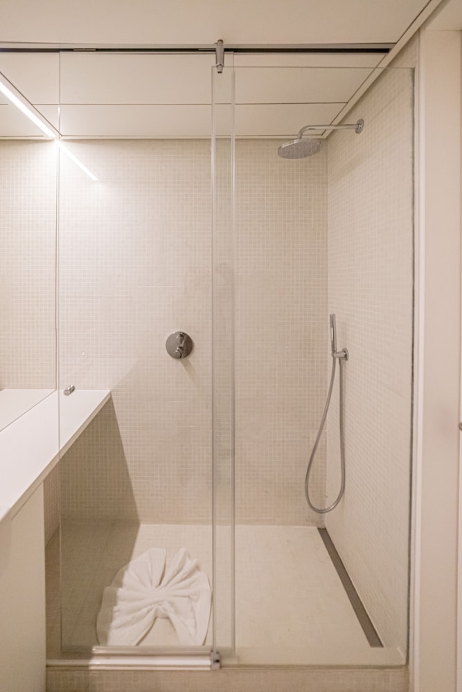 hoom apartments juan bravo 56 madrid