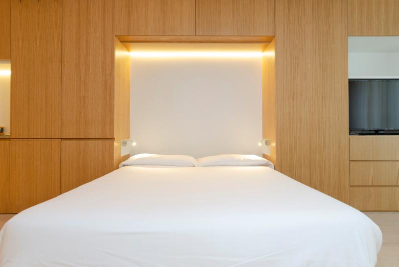 hoom apartments juan bravo 56 madrid