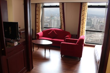 best service suites at times square