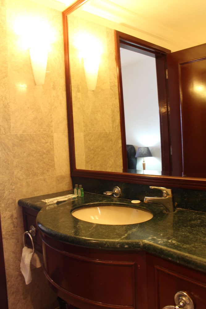 best service suites at times square