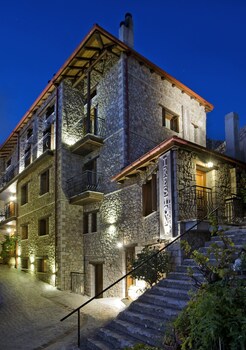 Xenonas Iresioni,Central Greece>>Arachova,4 star