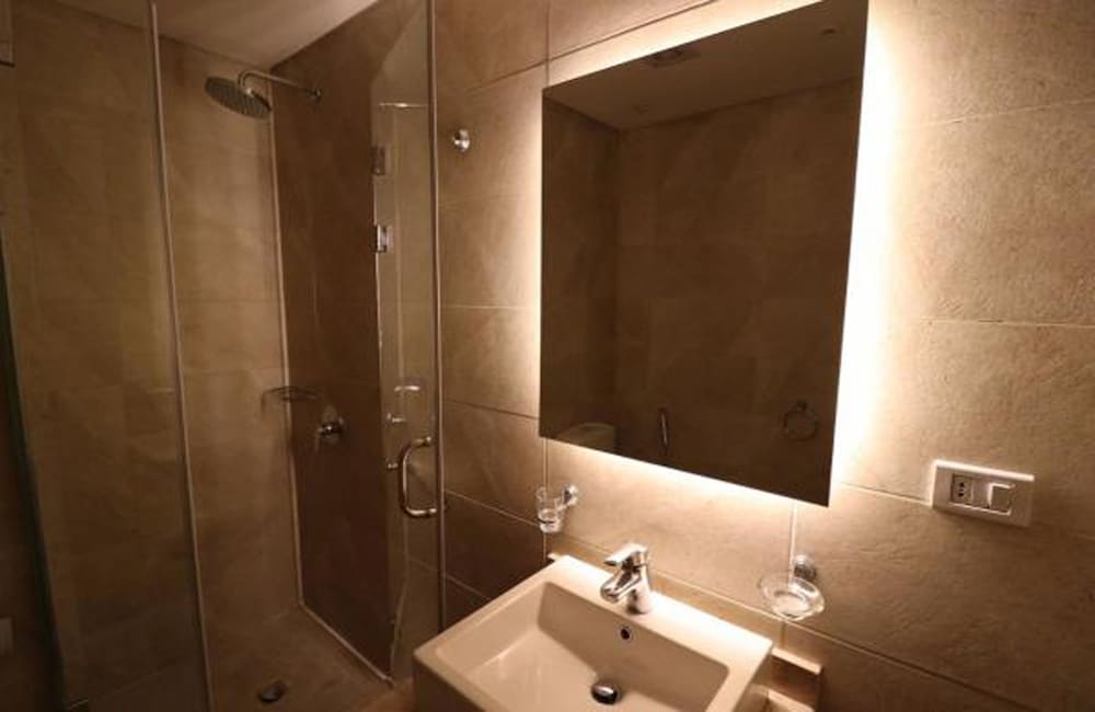 miramar downtown hotel