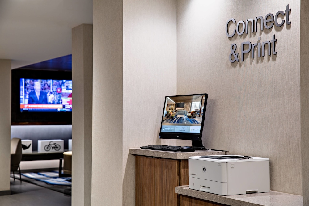 fairfield inn and suites by marriott fayetteville