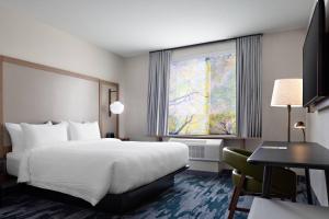 fairfield inn and suites by marriott fayetteville