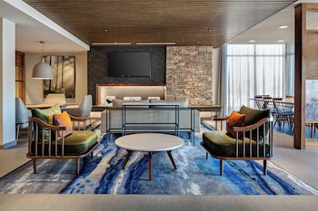 fairfield inn and suites by marriott fayetteville