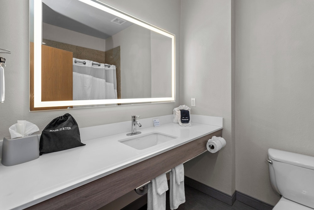 holiday inn express crockett by ihg