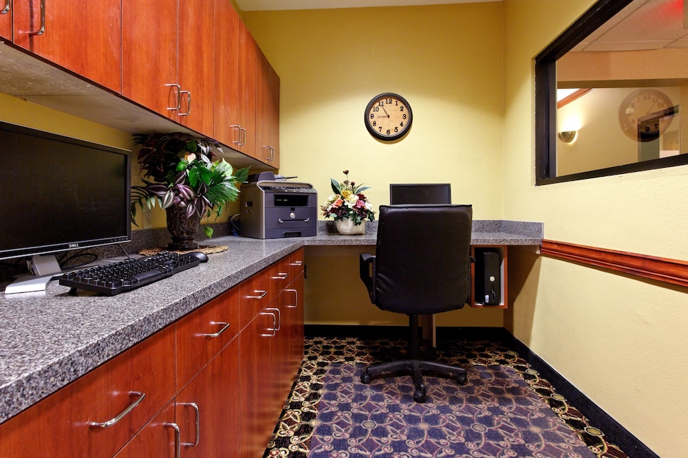 holiday inn express crockett by ihg