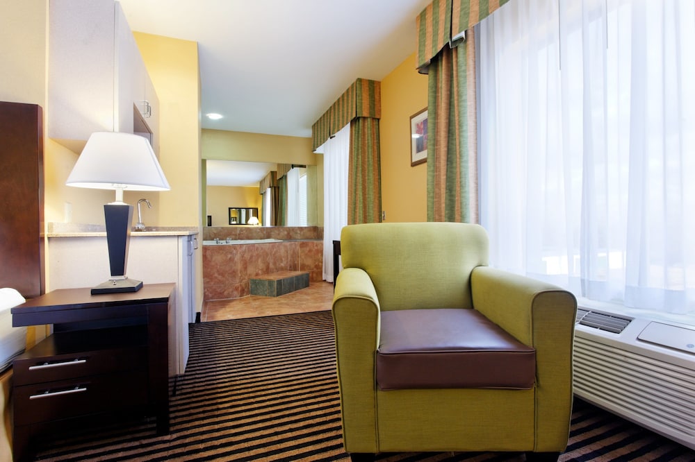 holiday inn express crockett by ihg