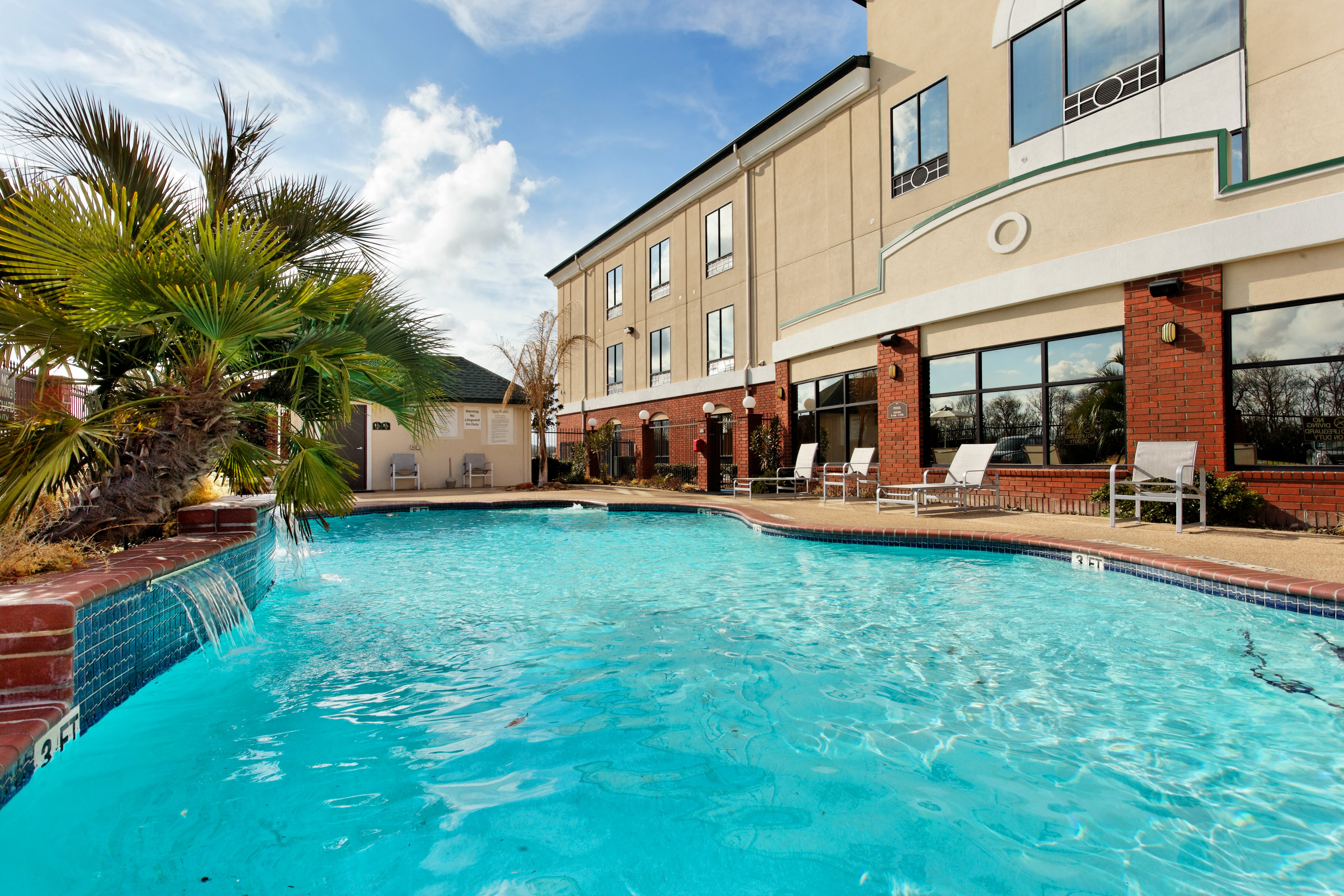 holiday inn express crockett by ihg