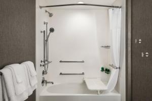 springhill suites by marriott milwaukee west wauwatosa