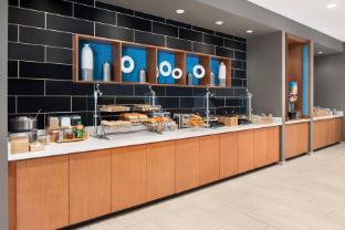 springhill suites by marriott milwaukee west wauwatosa