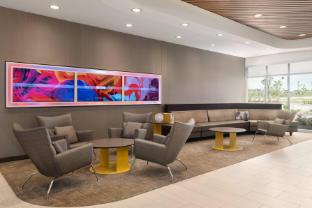 springhill suites by marriott milwaukee west wauwatosa