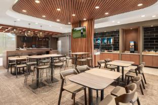 springhill suites by marriott milwaukee west wauwatosa