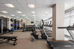 springhill suites by marriott milwaukee west wauwatosa