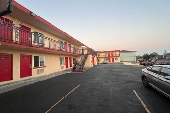 premier inn and suites