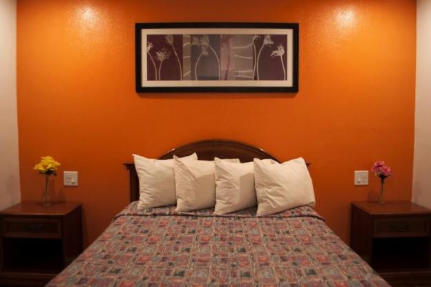 premier inn and suites