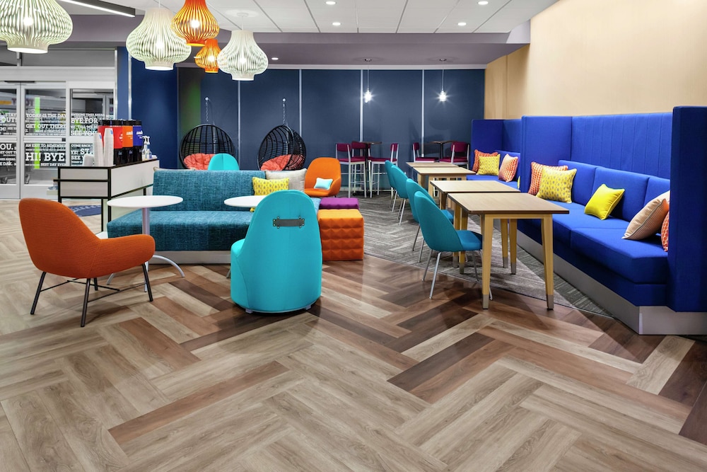 tru by hilton gilbert
