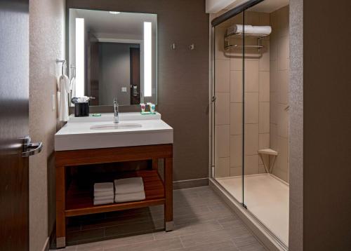 hyatt place indianapolis downtown