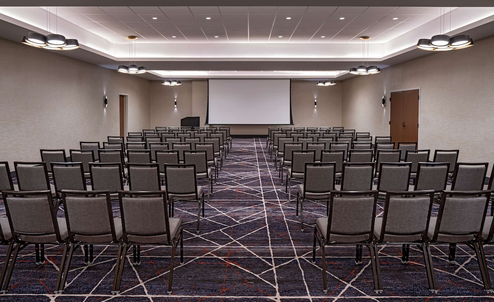 hyatt place indianapolis downtown