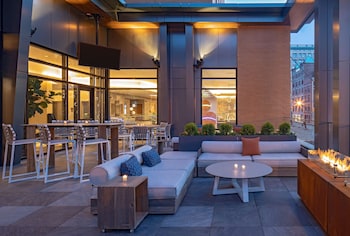 hyatt place indianapolis downtown