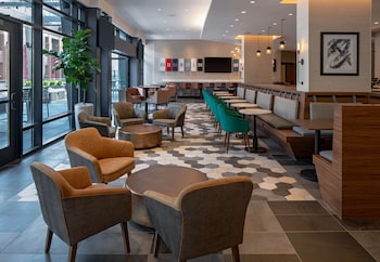 hyatt place indianapolis downtown