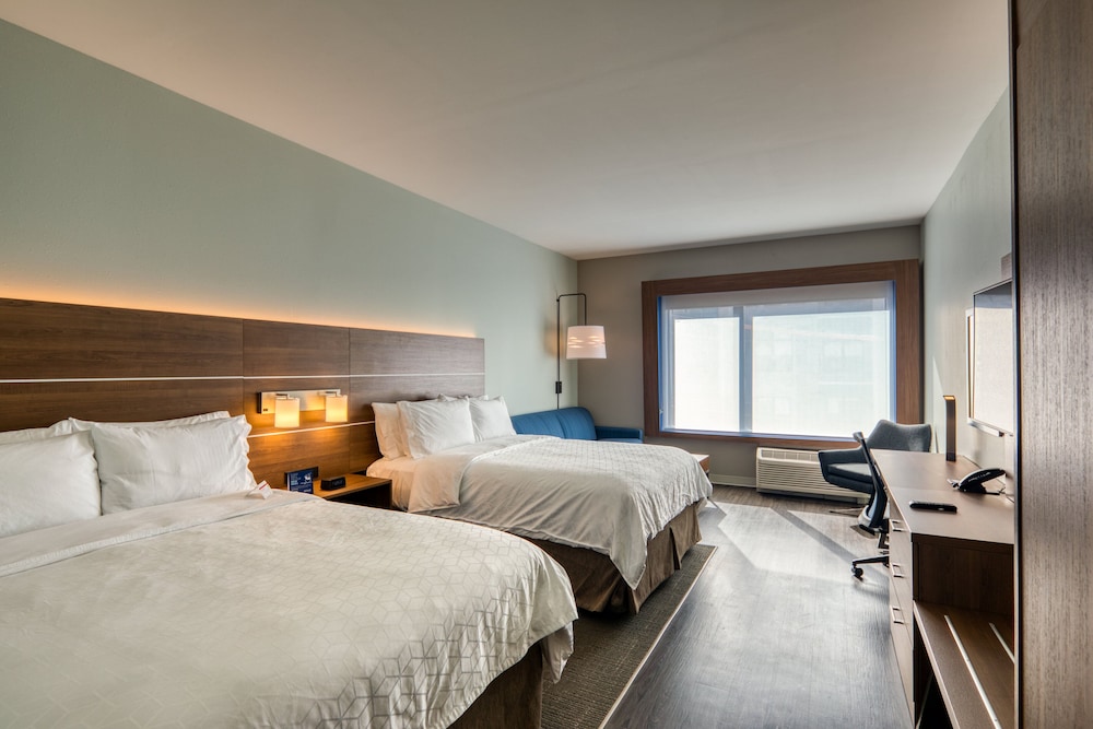 hol inn exp and suites charlotte south end