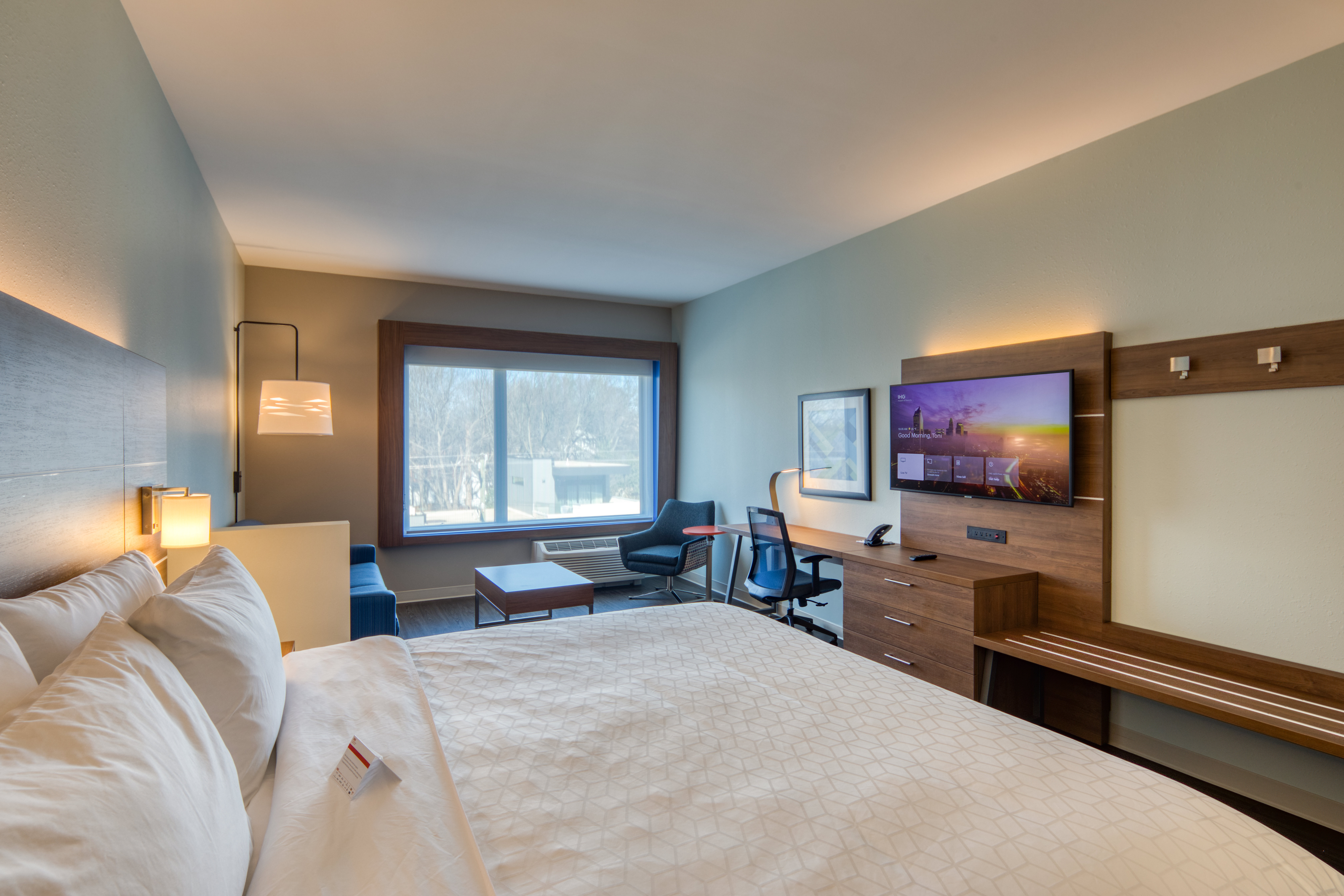 hol inn exp and suites charlotte south end