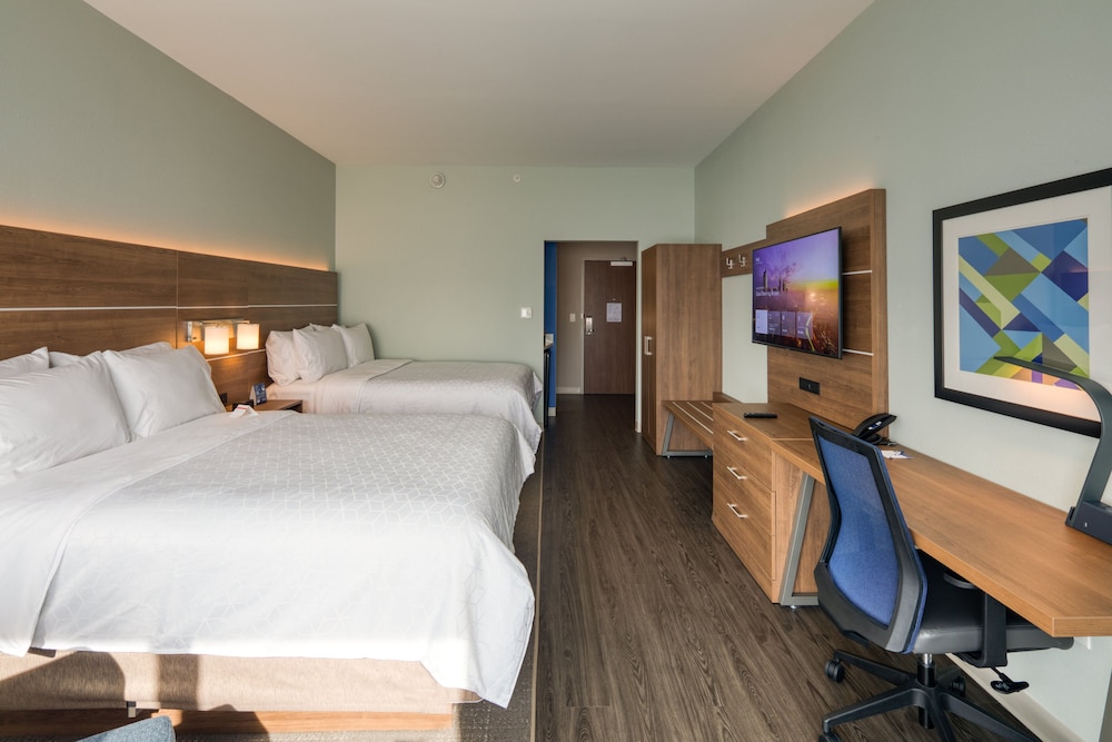 hol inn exp and suites charlotte south end