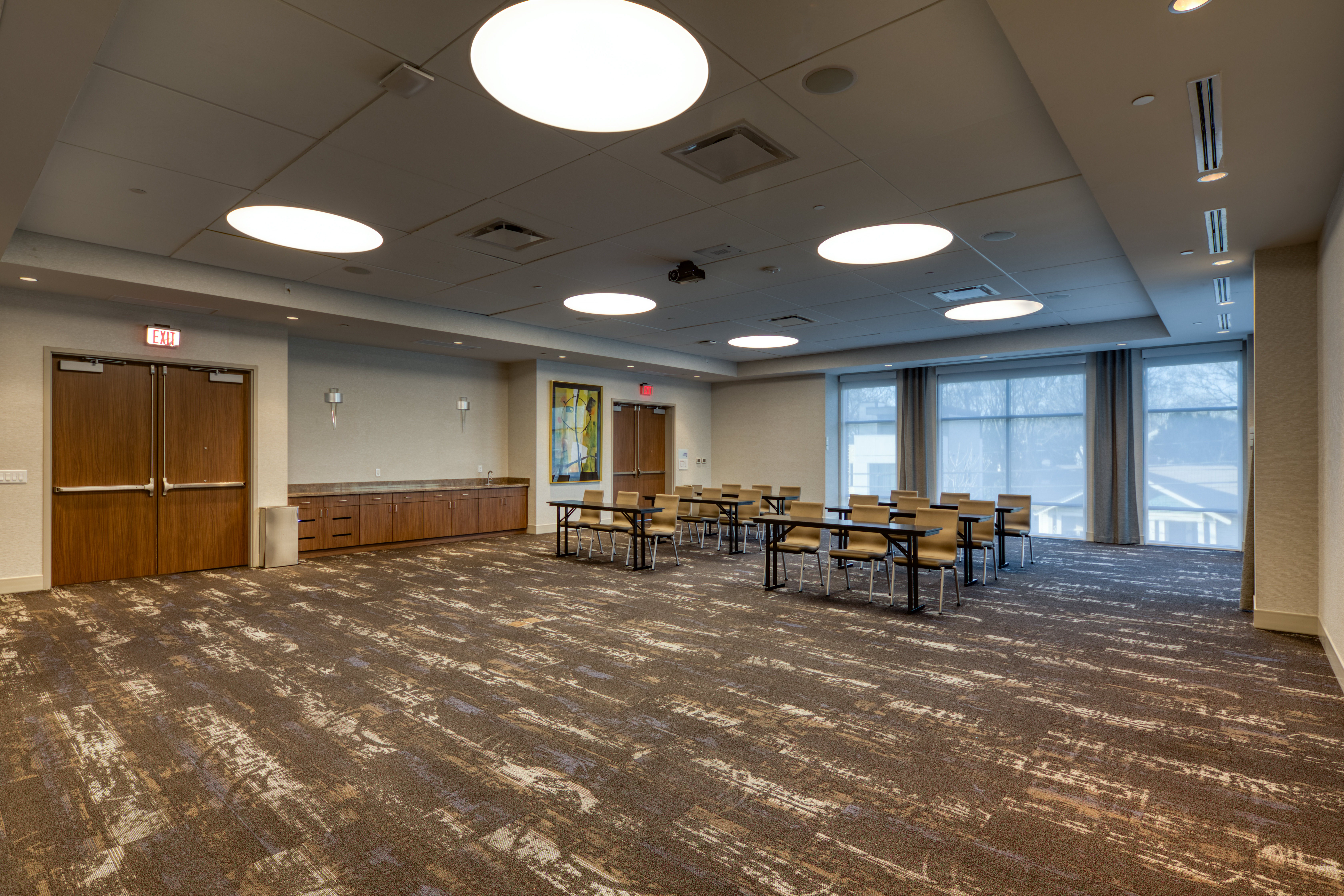 hol inn exp and suites charlotte south end